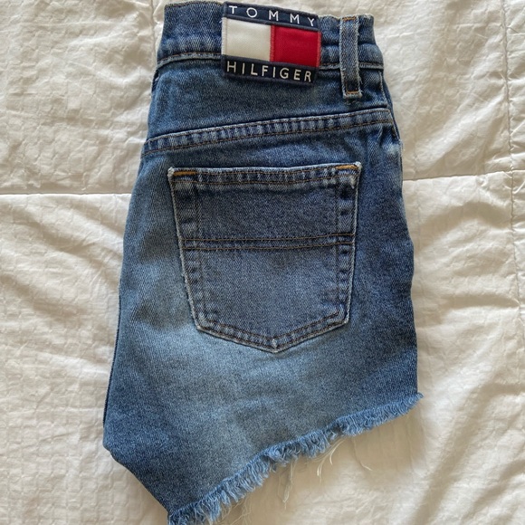 Vintage Tommy Jeans shorts - Picture 1 of 8